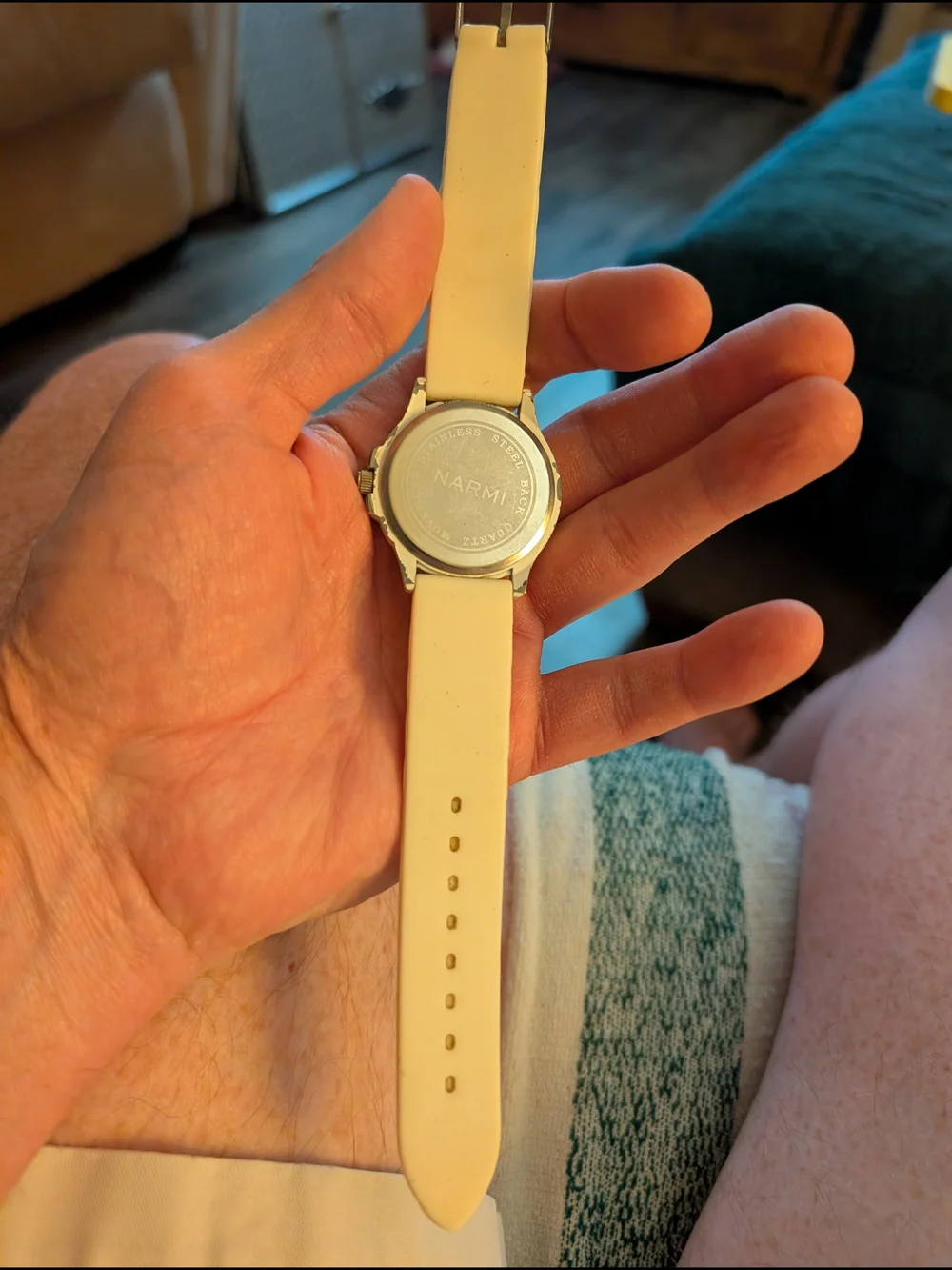 Vintage Narmi Crystal Bezel Silicone Strap Watch - White with Brand New Battery